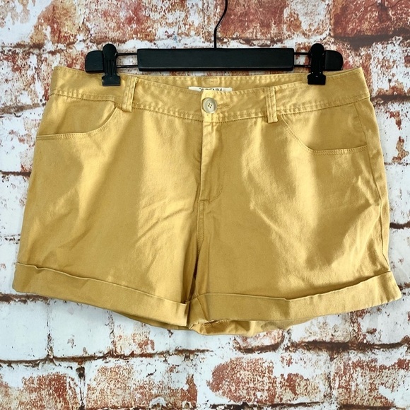 Forever 21 Pants - Forever 21 Mustard Yellow Twill Khaki Cuffed Shorts 30 large goldenrod